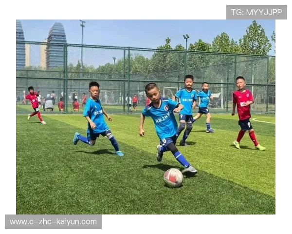 足球学院加强青少年守门员心理与决策训练，中学生足球守门员技术训练计划